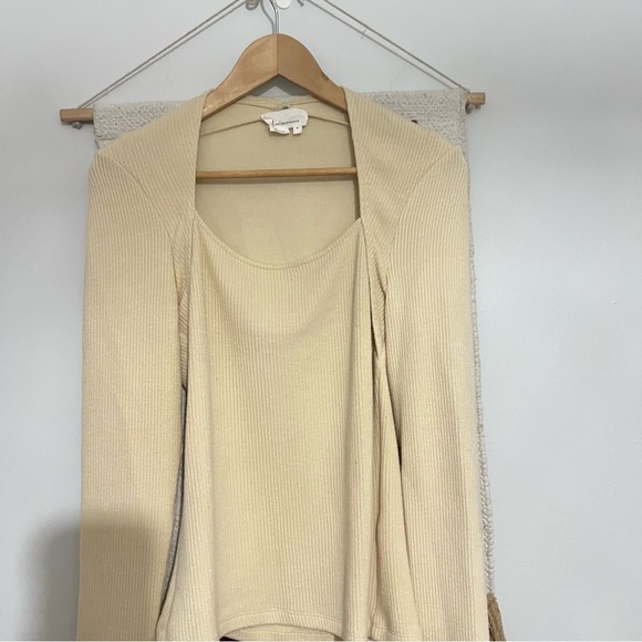 Anthropologie ribbed knit long sleeve top size medium - Picture 3 of 7